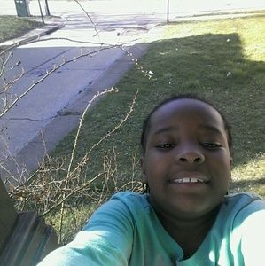 Meet your Posher, I-lasia